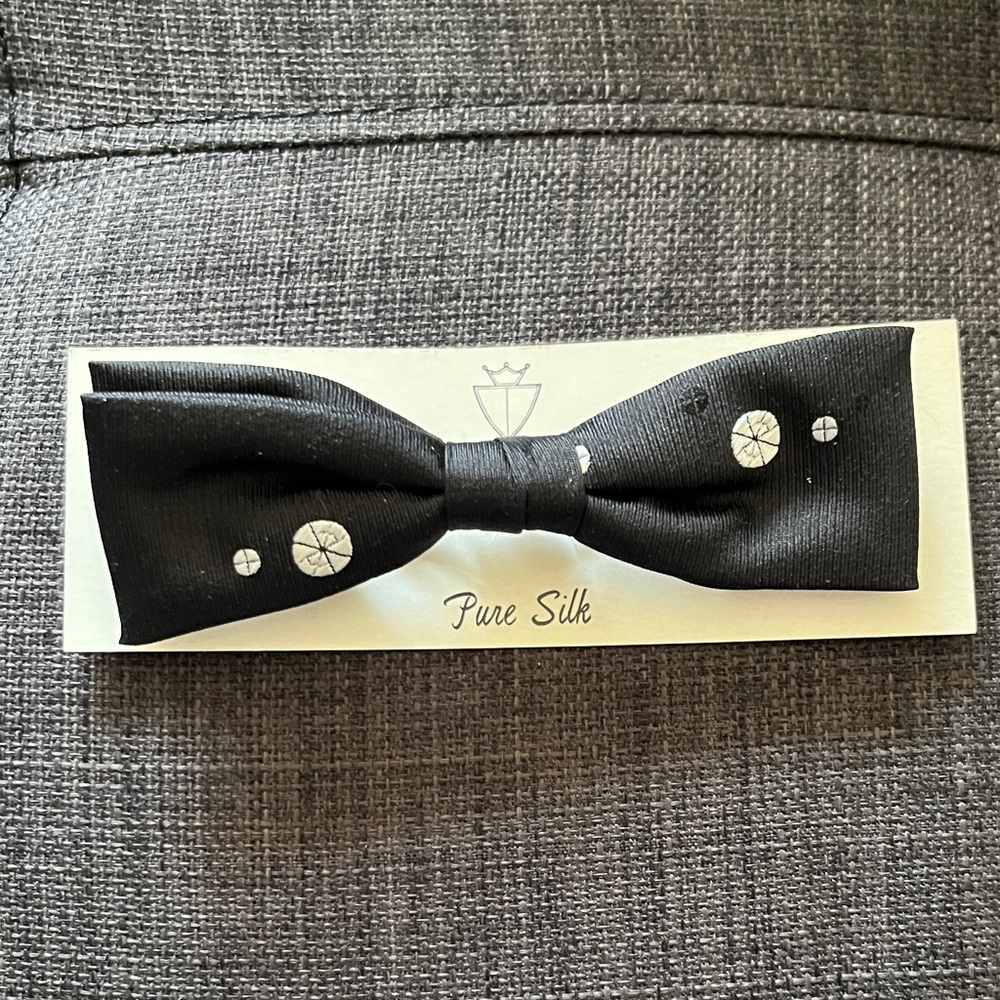 Vintage 1950s Pure Silk Clip-on Black Bow Tie